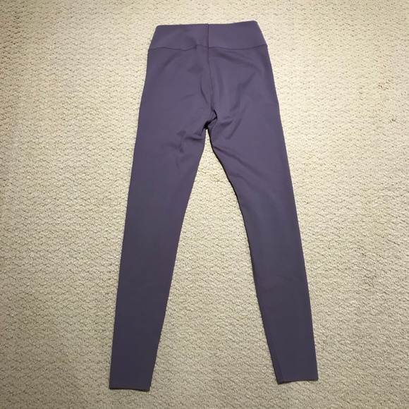 Uniqlo Airism Soft Leggings - Picture 3 of 3